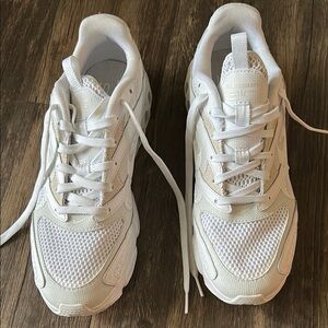 Nike White Mesh Sneakers